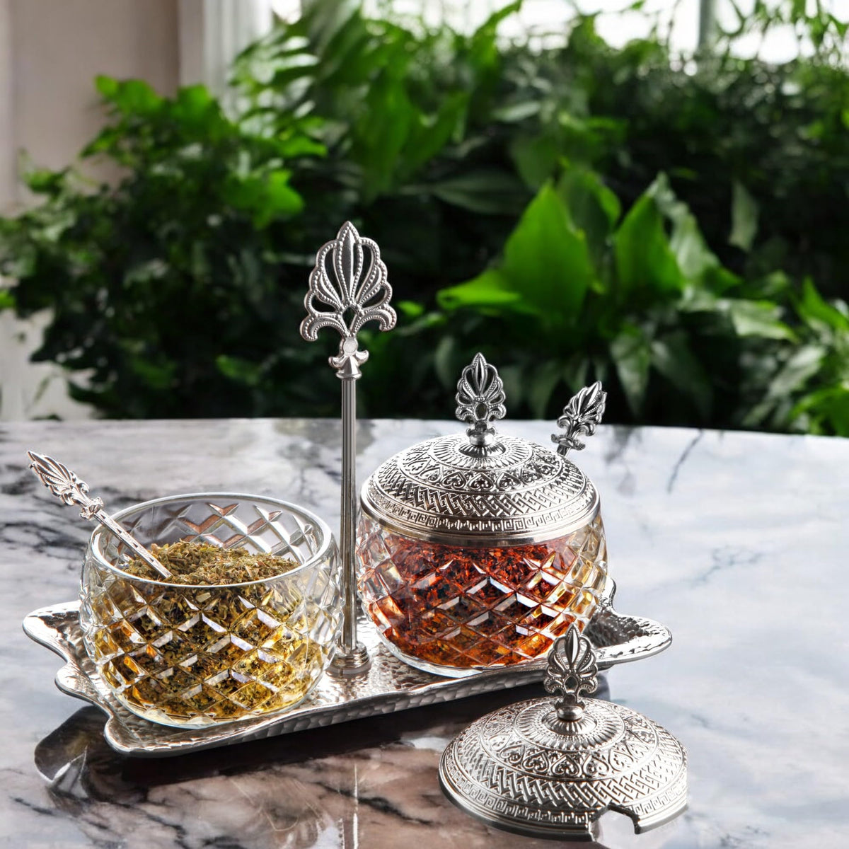 Alisveristime 2-Piece Spice Holder Set with Zamac Lids, Glass Jars, and Metal Tray Stand - Elegant Storage for Sugar, Salt, and Spices (Gold & Silver) (Silver)