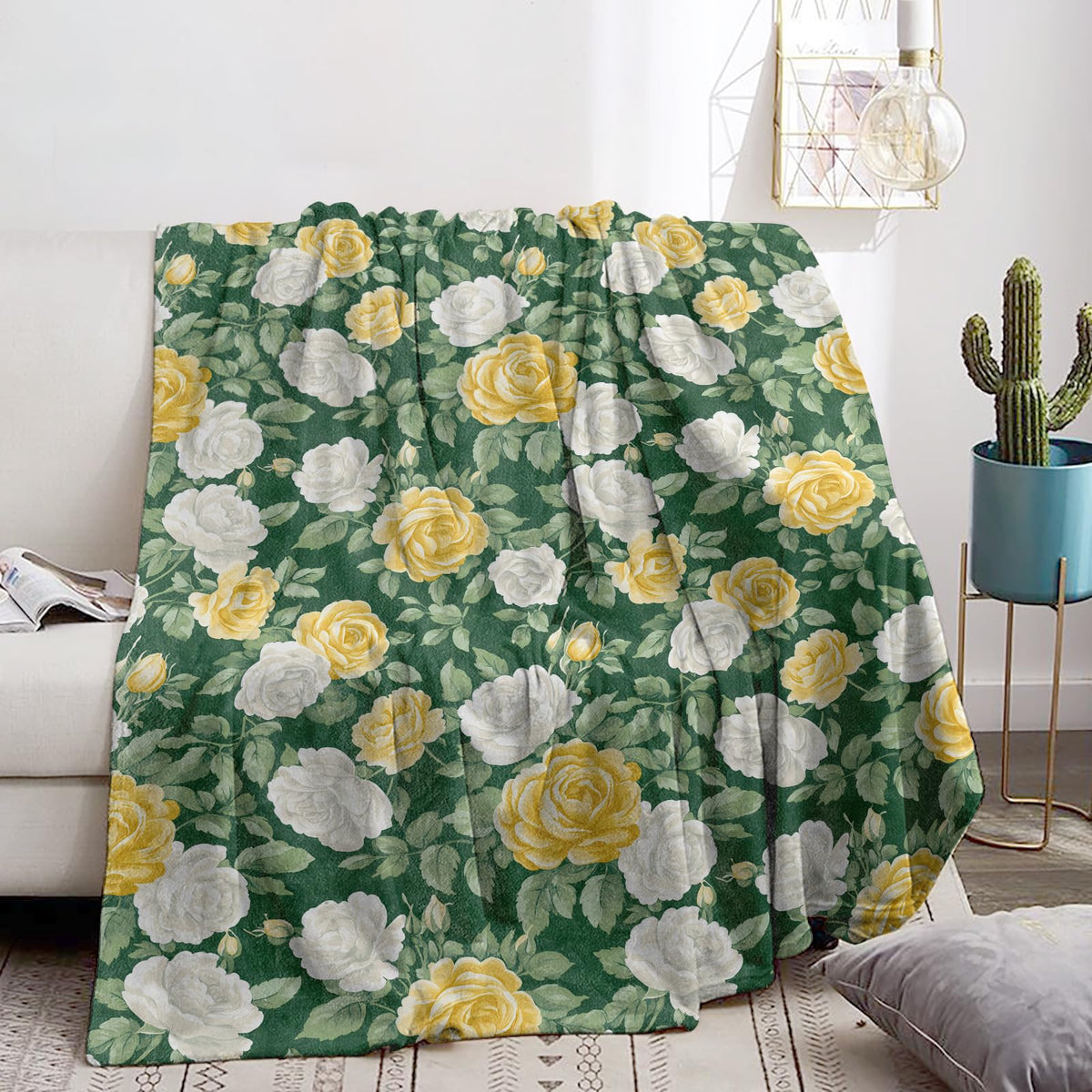 Bidesk Rose Floral Theme Blanket Soft Flannel Throw Blanket, Cozy & Warm Yet Lightweight Blankets for Travel, Couch, Bed, for Men Women Adults, Fuzzy Outdoor Comfort Wrap 60"×50"
