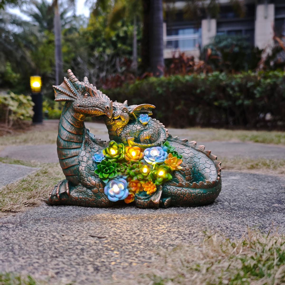 JOYBEE Dragon Solar Garden Statues Outdoor Decoration with Succulent and 6 LED Lights,Dragon Figurine Solar Lights Lawn Décor,Outside Statue Ornament for Patio, Balcony, Yard,Unique Gift for Mom