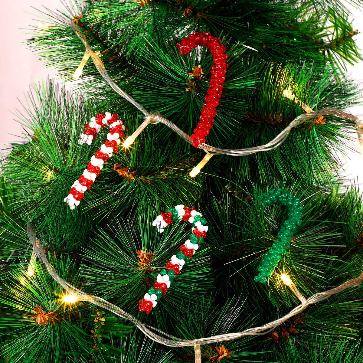 Christmas Tri Beads, Holiday Beaded Ornaments Candy Cane Ornament Craft Kit, Including 0.38 Inch Plastic Tri Beads and Beading Wirefor Christmas Tree Decoration(800)