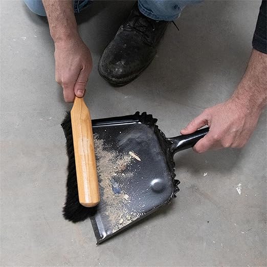 MARSHALLTOWN 13 1/2 Inch Beaver Tail Brush, Made in The USA