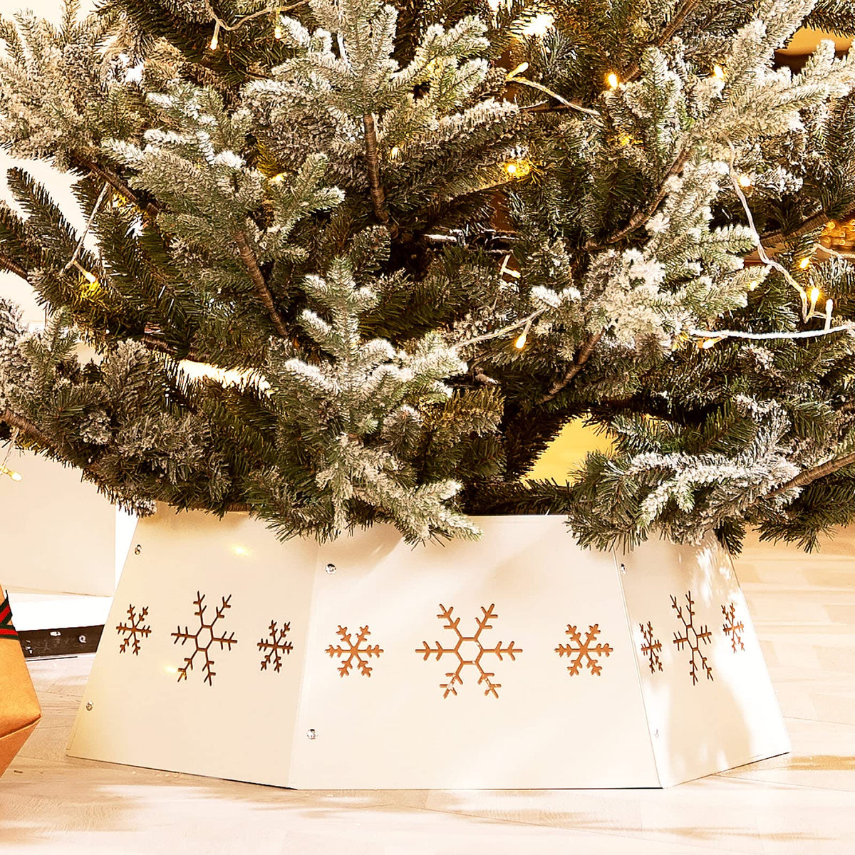 HarcoHome Metal Christmas Tree Collar with 3D Snowflake Authentic, Hexagon Heavy-Duty Iron Tree Base Cover for Pencil Tree, Tree Ring, Tree Skirt for Xmas Decor (Cream with Gold Flakes)
